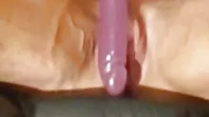 Slim4K : Beauté fragile satisfaite par son homme africaine mature nue après promenade en ville sur PornHD