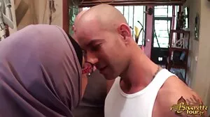 Sexy Ho ramassé et prêt à partir femme mature poilue