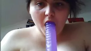Dippin' & Lickin' - Une fête de piscine lesbienne orgasmique femme mure poilue