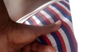 Une femme de chambre rousse curieuse persuadée de se joindre à un trio film x femmes mures anal