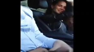 Le petit ami de Cindy est très britannique, mais encore matures nues poilues plus excité !
