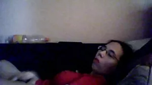 Kiara mature tu kiff Cole, 19 ans, très serrée, inhale la bite du voisin