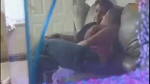 Maigre Hippy Anal Slut Eveline Dellai Donged par la BBC porno maman mature