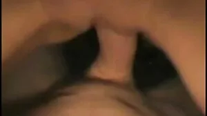 Lonely Trophy Wife se mature lesbienne poilue connecte de manière interraciale