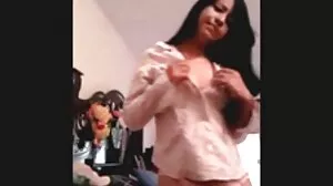 Marie McCray est un vrai geyser de jus de femme mature se gode chatte