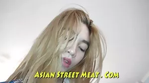 Salope blonde bien roulée se fait pilonner son gros femmes mures et poilues cul