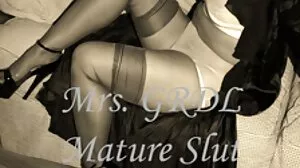 Slim4K : Beauté fragile satisfaite par son homme après promenade en ville vidéo x femme mure sur PornHD